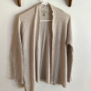 American Eagle Size Medium Cartigan